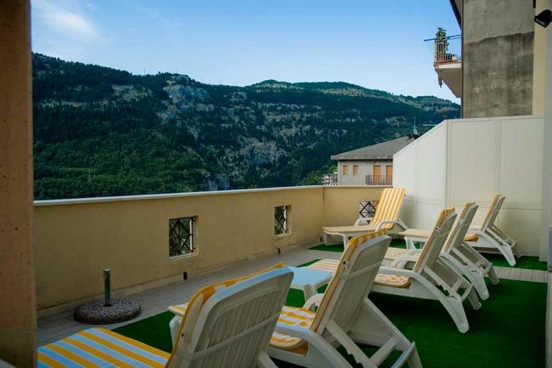Hotel Viola Caramanico Terme Exterior foto
